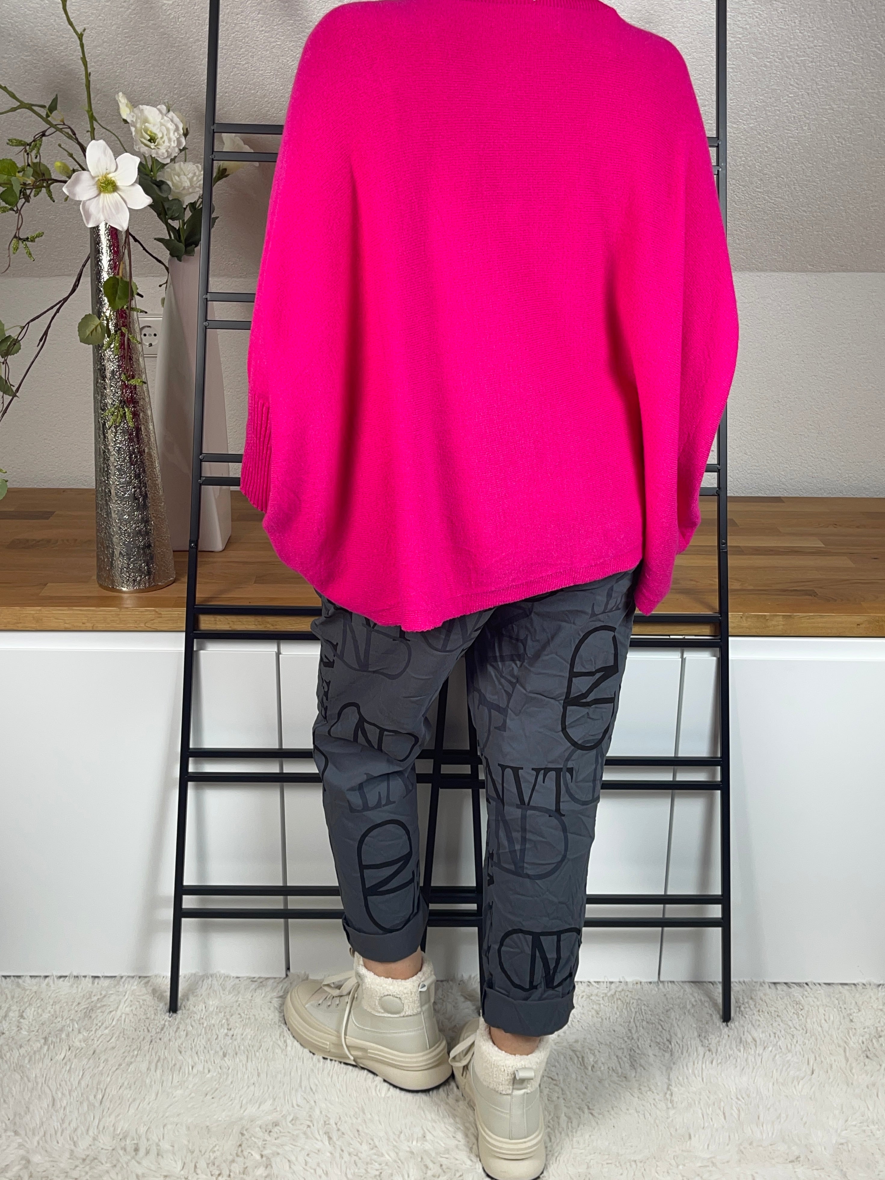 	2.   Lässiger Oversize Pullover Damen
	3.	Weicher Feinstrick Pullover
	4.	Oversize Pullover bis Größe 48
	5.	Pullover weiter Schnitt Damen
	6.	Kuscheliger Feinstrick Pullover
	7.	Feinstrick Pullover große Größen
	8.	Pullover Plus Size Damen
	9.	Oversize Pullover weich
	10.	Pullover XXL Feinstrick
	11.	Casual Oversize Pullover
	12.	Pullover mit weiten Ärmeln
	13.	Langer Oversize Pullover
	14.	Trendiger Pullover bis Größe 48
	15.	Bequemer Feinstrick-Pullover Damen