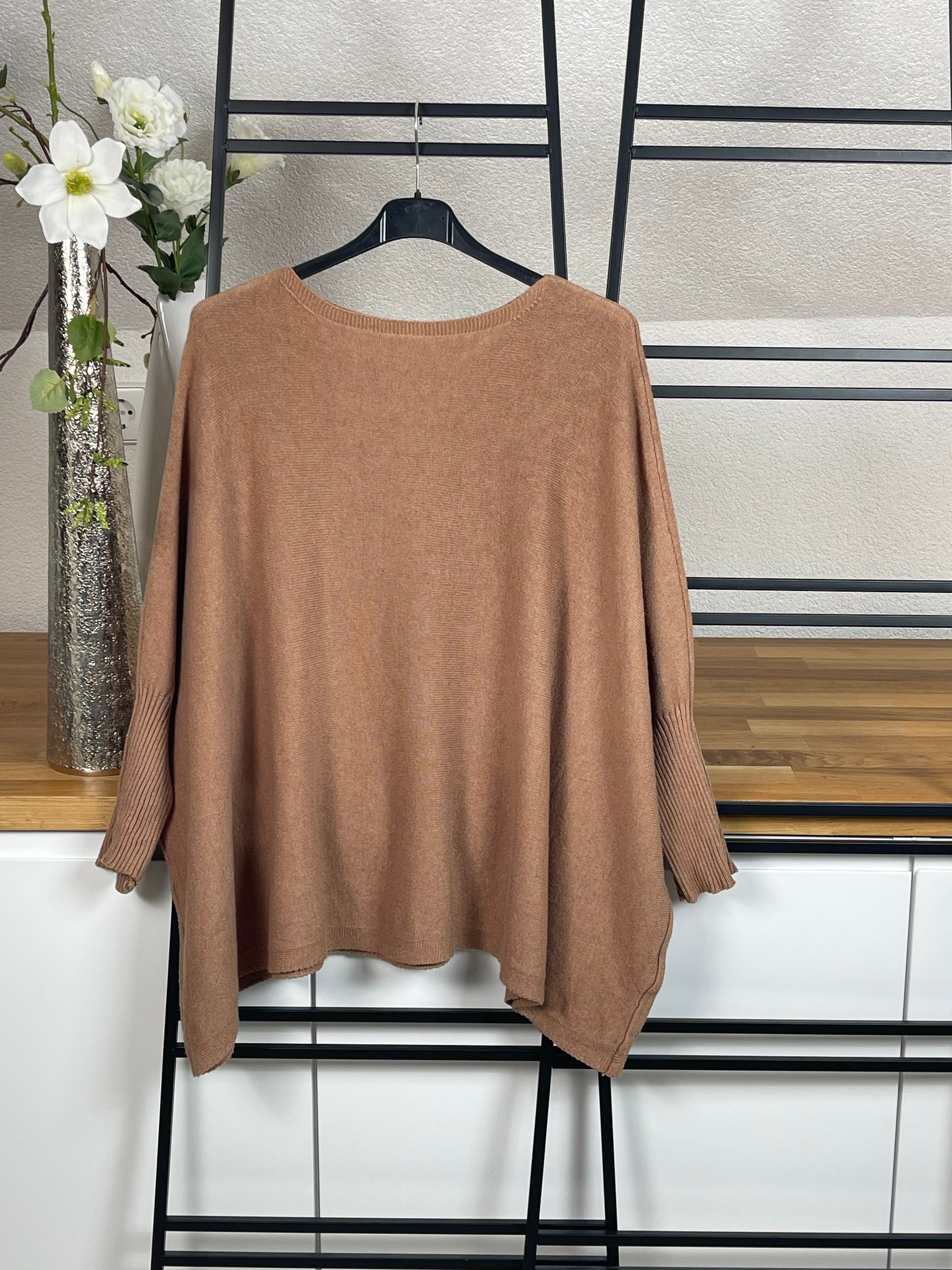 	2.   Lässiger Oversize Pullover Damen
	3.	Weicher Feinstrick Pullover
	4.	Oversize Pullover bis Größe 48
	5.	Pullover weiter Schnitt Damen
	6.	Kuscheliger Feinstrick Pullover
	7.	Feinstrick Pullover große Größen
	8.	Pullover Plus Size Damen
	9.	Oversize Pullover weich
	10.	Pullover XXL Feinstrick
	11.	Casual Oversize Pullover
	12.	Pullover mit weiten Ärmeln
	13.	Langer Oversize Pullover
	14.	Trendiger Pullover bis Größe 48
	15.	Bequemer Feinstrick-Pullover Damen