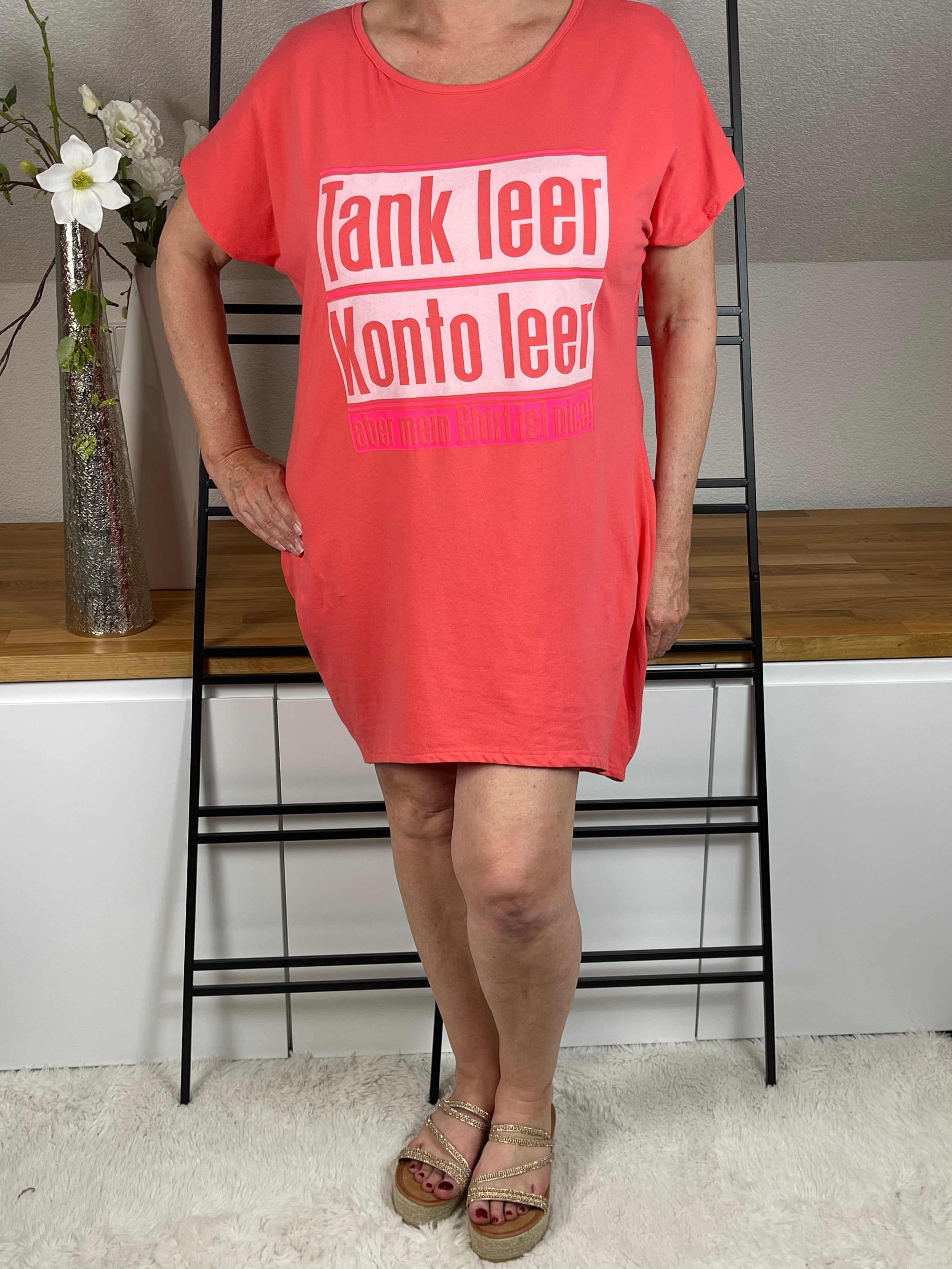 Maxi - Shirt - Kleid  „Tank leer…“ Einheitsgrösse Gr. 40 - 46