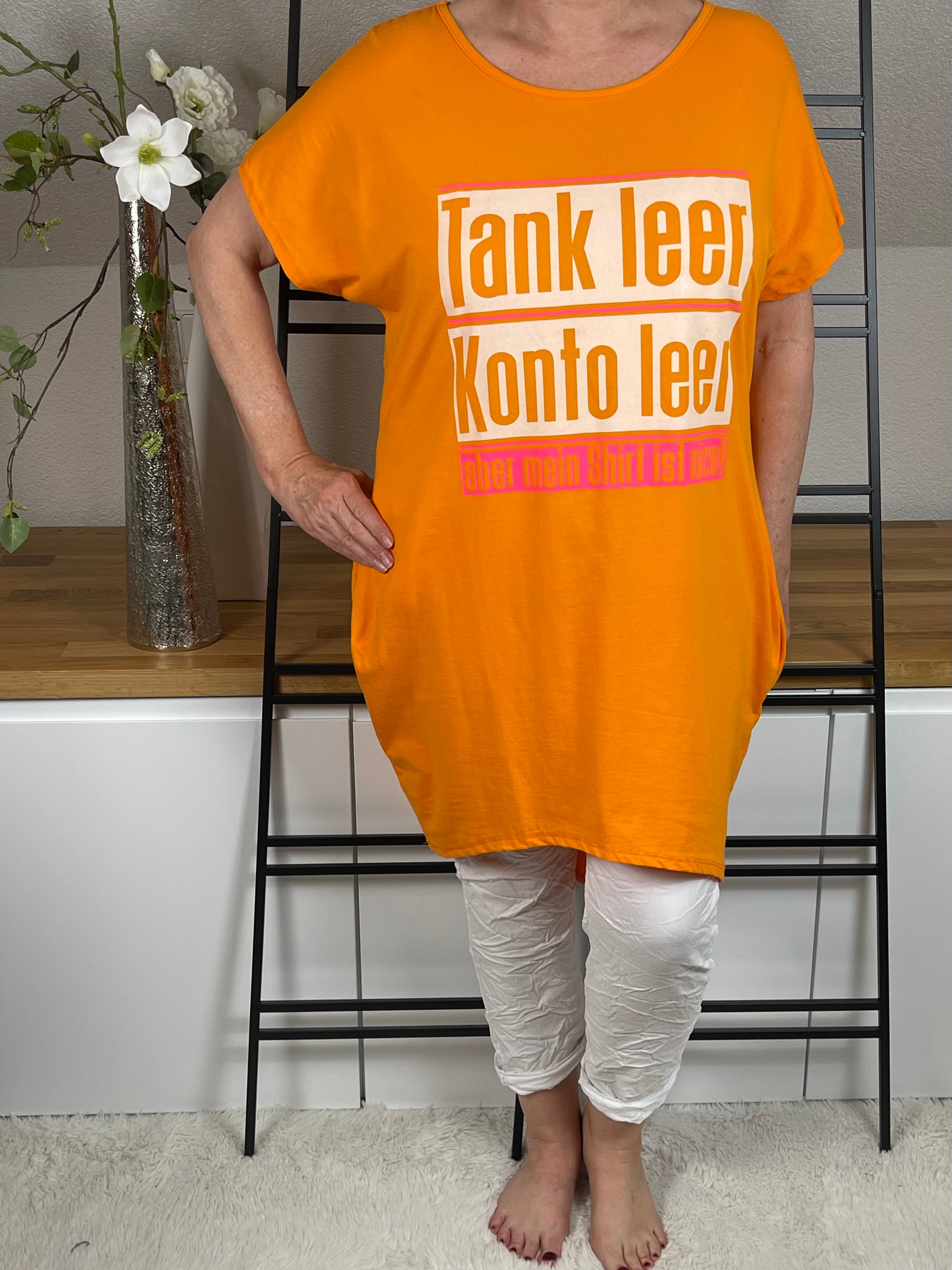 Maxi - Shirt - Kleid  „Tank leer…“ Einheitsgrösse Gr. 40 - 46