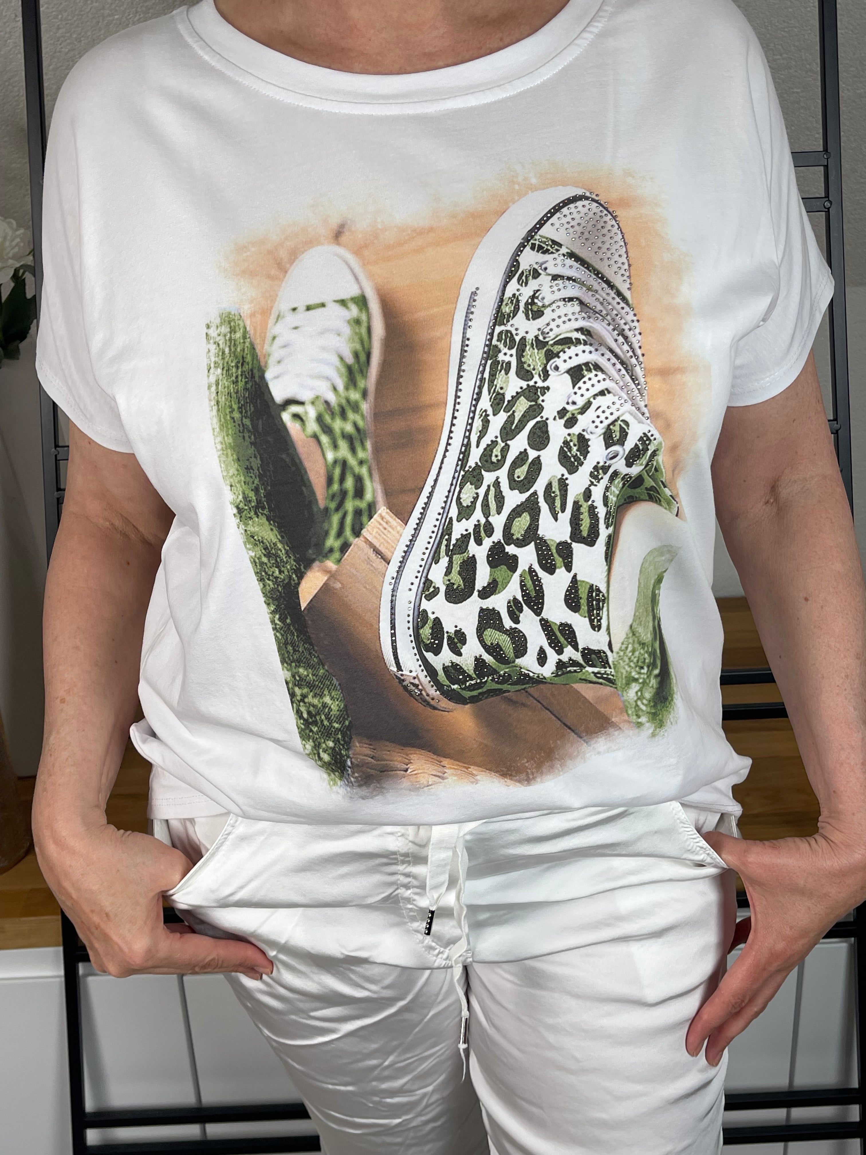 T - Shirt „Sneaker Animal“ Einheitsgrösse Gr. 38 - 44