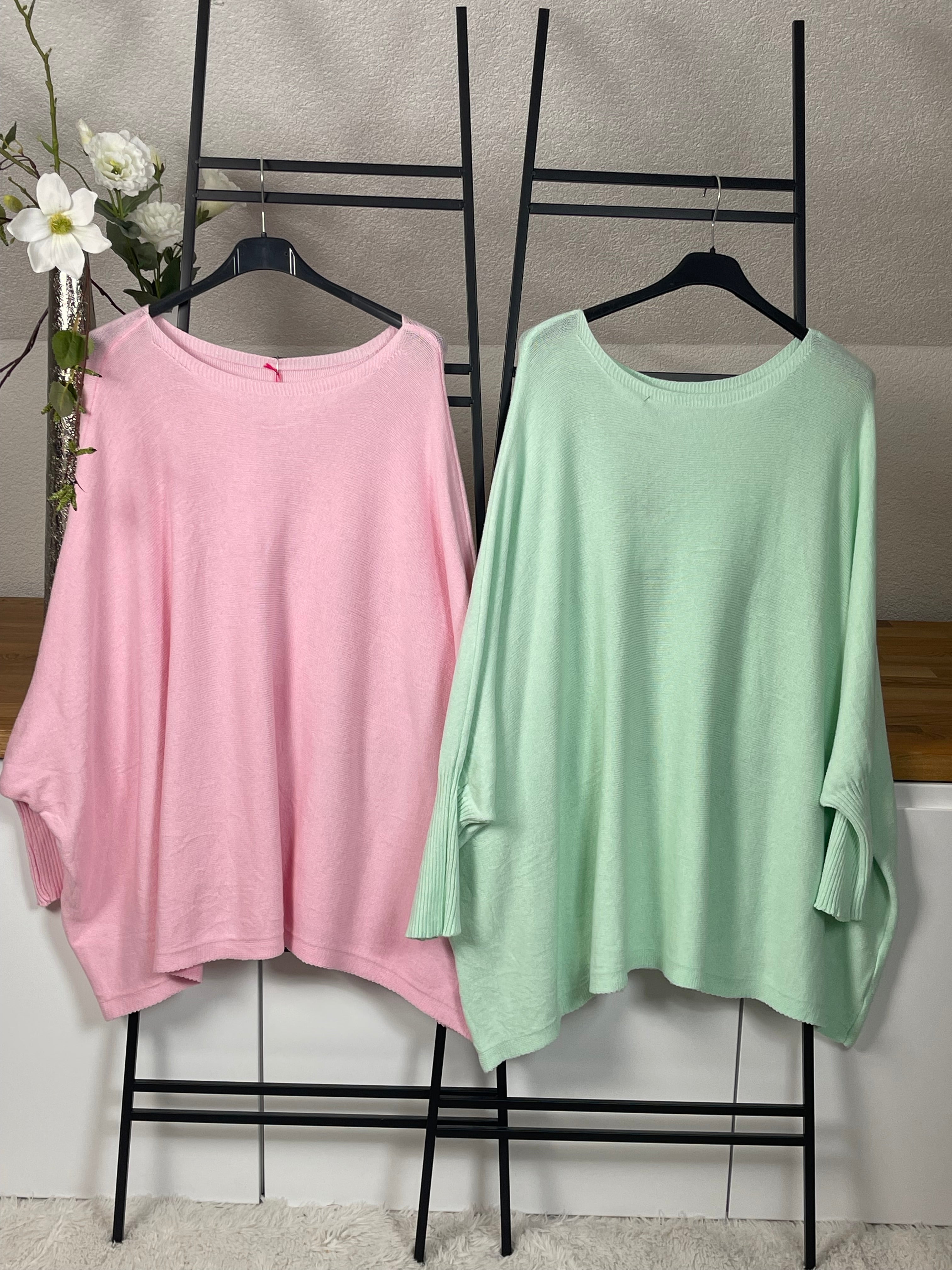 	2.   Lässiger Oversize Pullover Damen
	3.	Weicher Feinstrick Pullover
	4.	Oversize Pullover bis Größe 48
	5.	Pullover weiter Schnitt Damen
	6.	Kuscheliger Feinstrick Pullover
	7.	Feinstrick Pullover große Größen
	8.	Pullover Plus Size Damen
	9.	Oversize Pullover weich
	10.	Pullover XXL Feinstrick
	11.	Casual Oversize Pullover
	12.	Pullover mit weiten Ärmeln
	13.	Langer Oversize Pullover
	14.	Trendiger Pullover bis Größe 48
	15.	Bequemer Feinstrick-Pullover Damen