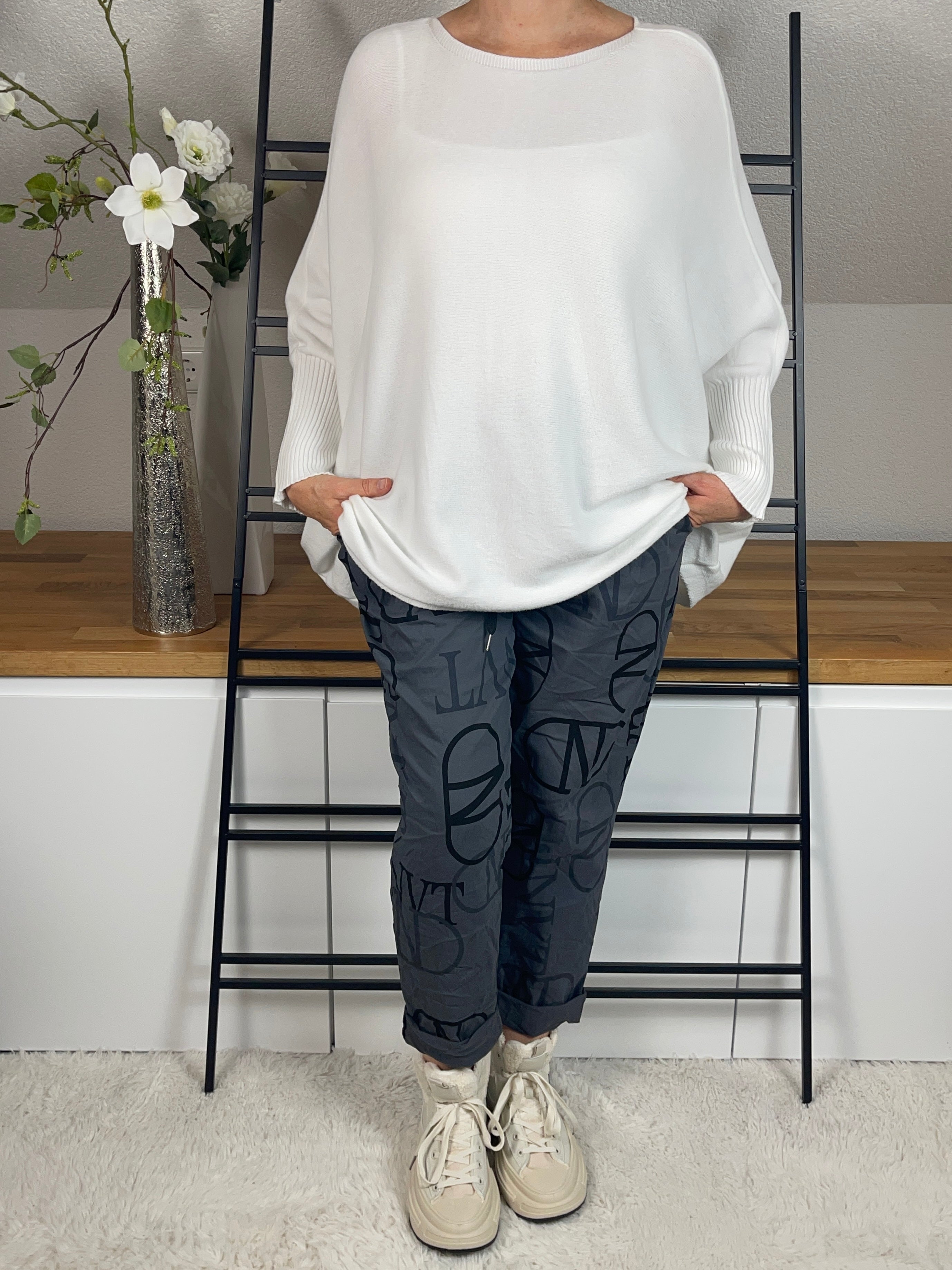 	2.   Lässiger Oversize Pullover Damen
	3.	Weicher Feinstrick Pullover
	4.	Oversize Pullover bis Größe 48
	5.	Pullover weiter Schnitt Damen
	6.	Kuscheliger Feinstrick Pullover
	7.	Feinstrick Pullover große Größen
	8.	Pullover Plus Size Damen
	9.	Oversize Pullover weich
	10.	Pullover XXL Feinstrick
	11.	Casual Oversize Pullover
	12.	Pullover mit weiten Ärmeln
	13.	Langer Oversize Pullover
	14.	Trendiger Pullover bis Größe 48
	15.	Bequemer Feinstrick-Pullover Damen